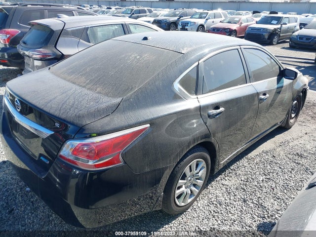 Nissan Altima 2.5 S 2015 1N4AL3AP0FC189948 Image 4