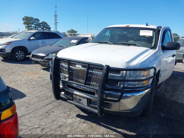 2013 CHEVROLET SILVERADO 1500 LT VIN: 3GCPCSE04DG313998