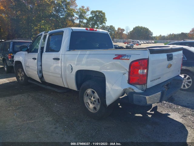 2013 CHEVROLET SILVERADO 1500 LT VIN: 3GCPCSE04DG313998