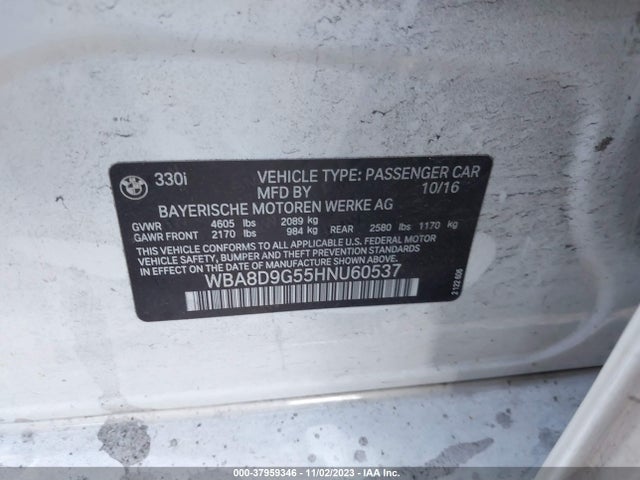 BMW 330i Xdrive 2017 WBA8D9G55HNU60537 Image 9