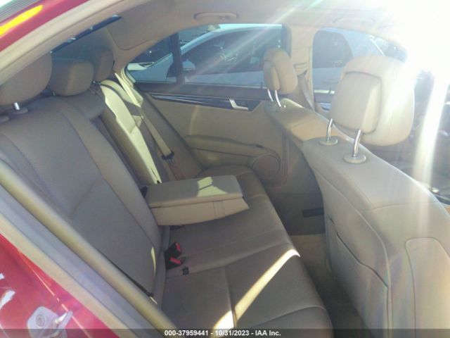 WDDGF4HB2EA961068 Mercedes-Benz C 250 Sport/luxury