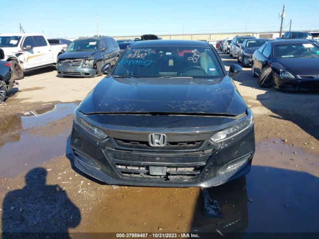 1HGCV1F32JA268065 Honda Accord Sport