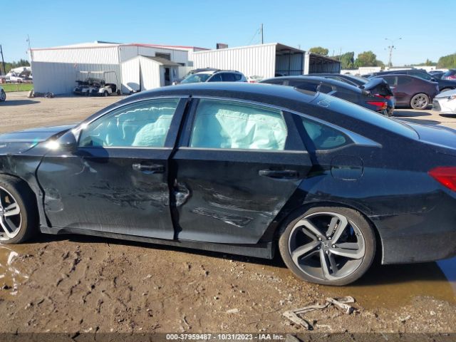1HGCV1F32JA268065 Honda Accord Sport