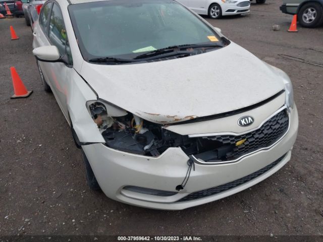 KNAFK4A68F5379420 KIA FORTE LX