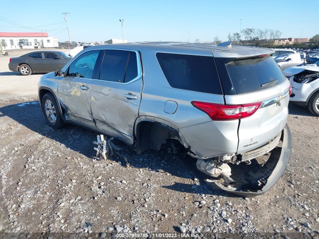 Chevrolet Traverse Ls 2019 1GNERFKWXKJ280286 Image 3