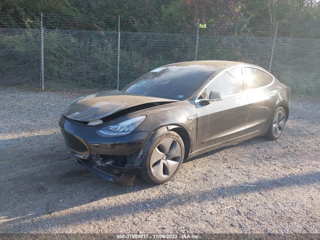 Tesla Model 3 Mid Range/standard Range/standard Range Plus/long Range 2019 5YJ3E1EA6KF482676 Image 2
