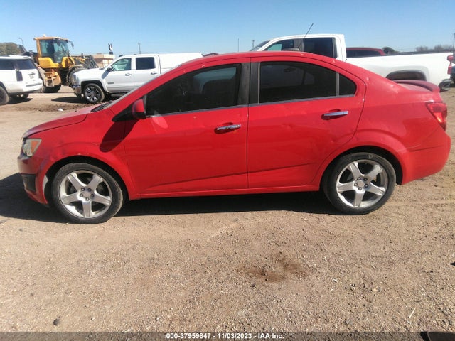 Chevrolet Sonic Ltz Auto 2015 1G1JE5SB0F4101793 Image 14