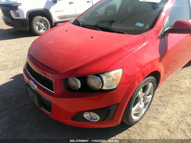 Chevrolet Sonic Ltz Auto 2015 1G1JE5SB0F4101793 Image 6