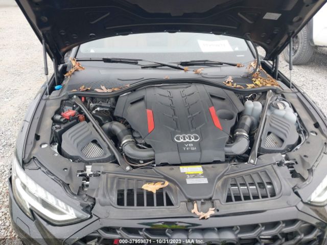 2022 AUDI S8 WAULSBF82NN006678 Photo 9