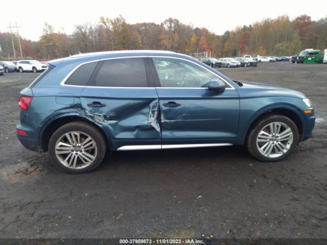 WA1BNAFY9J2078256 Audi Q5 Premium Plus