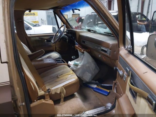 1988 GMC SUBURBAN 1GKEV16K5JF520025 Photo 4