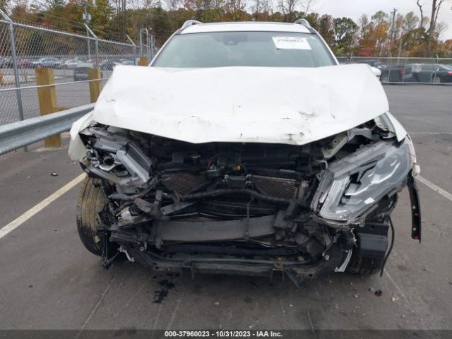 5N1AT2MV5HC885685 Nissan Rogue Sl