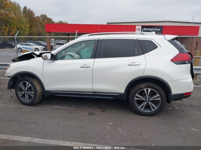 5N1AT2MV5HC885685 Nissan Rogue Sl
