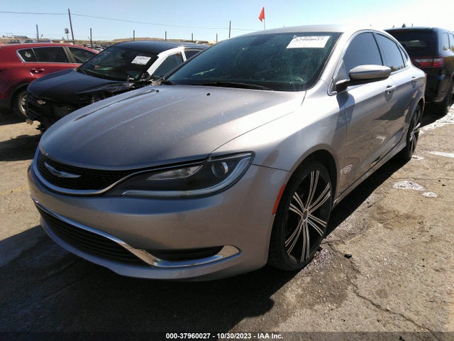 Chrysler 200 Limited 2016 1C3CCCAB6GN132946 Image 2