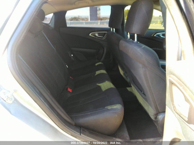 Chrysler 200 Limited 2016 1C3CCCAB6GN132946 Image 8