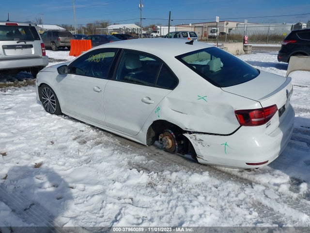 3VWD17AJ3GM285182 Volkswagen Jetta Sedan 1.8t Sport