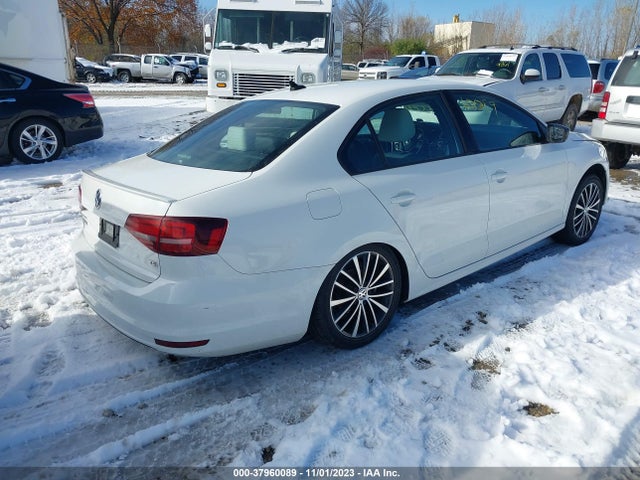 3VWD17AJ3GM285182 Volkswagen Jetta Sedan 1.8t Sport