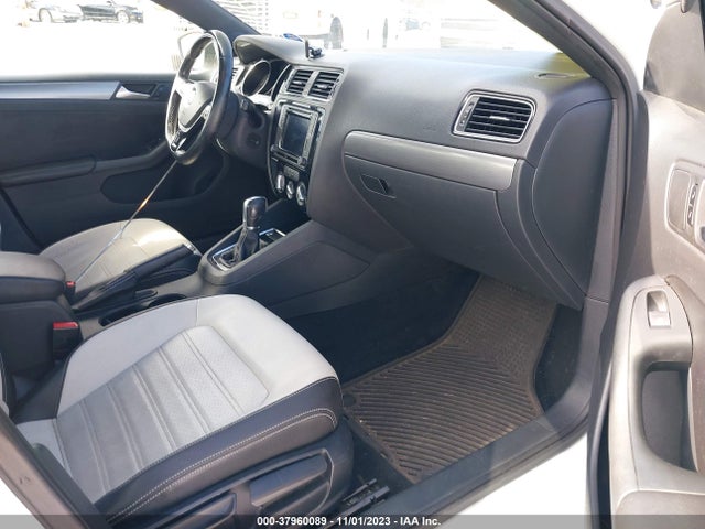 3VWD17AJ3GM285182 Volkswagen Jetta Sedan 1.8t Sport