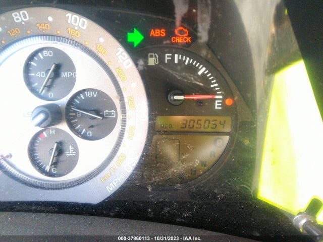 2003 LEXUS IS 300 BASE W/5-SPEED AUTO VIN: JTHBD192530077764