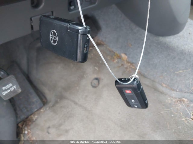 2005 TOYOTA PRIUS VIN: JTDKB20U753095874