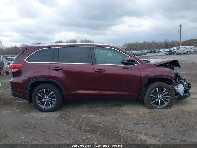 Toyota Highlander Xle/se 2017 5TDJZRFHXHS407697 Image 13