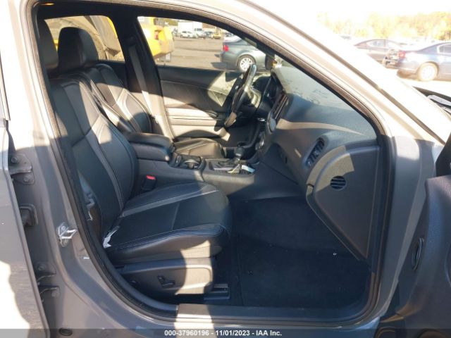 2C3CDXHG8JH200847 Dodge Charger Sxt Plus Rwd