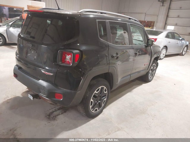 Продажа на аукционе авто 2015 Jeep Renegade Trailhawk, vin: ZACCJBCT9FPB28316, номер лота: 37960674