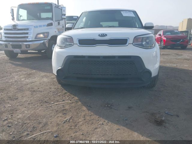 KNDJN2A21G7358632 KIA Soul Base