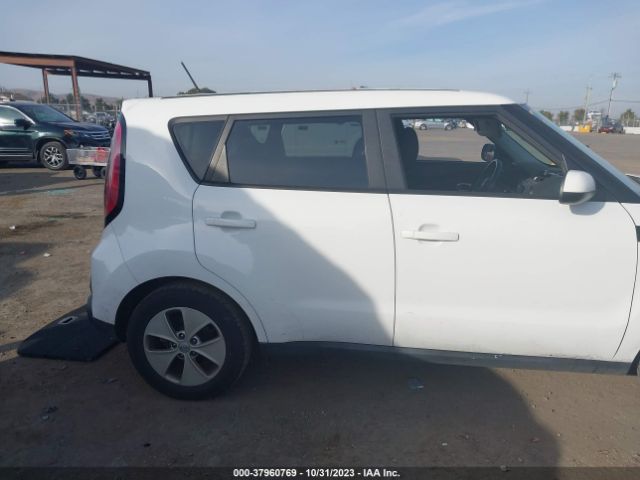 KNDJN2A21G7358632 KIA Soul Base