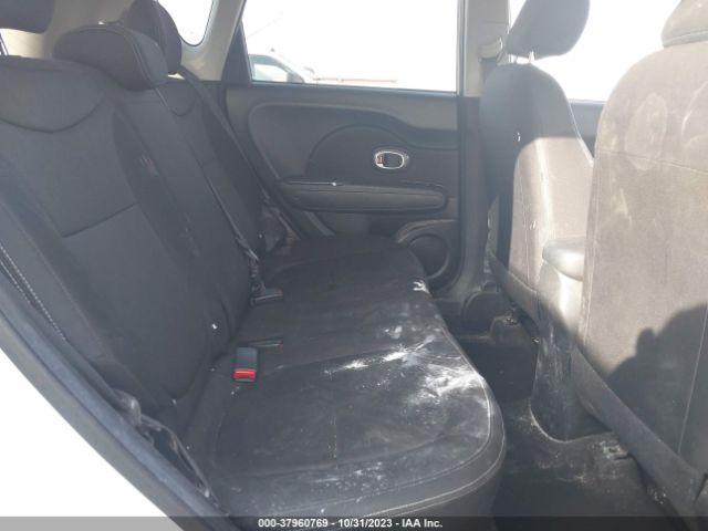 KNDJN2A21G7358632 KIA Soul Base