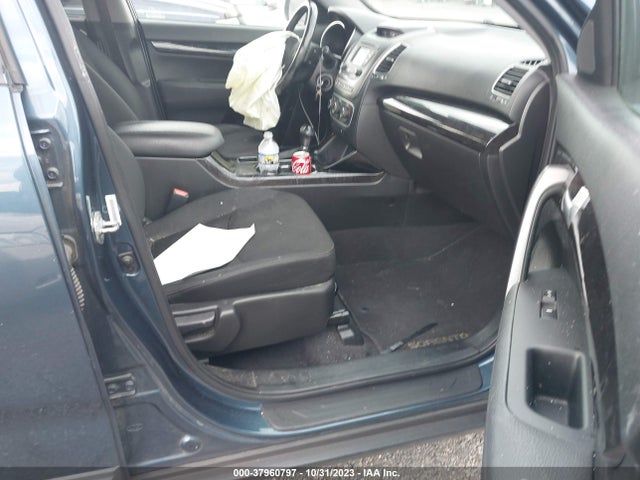 2015 KIA SORENTO LX VIN: 5XYKT4A63FG568854