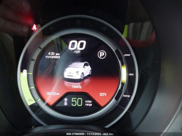 3C3CFFGEXET245094 Fiat 500E