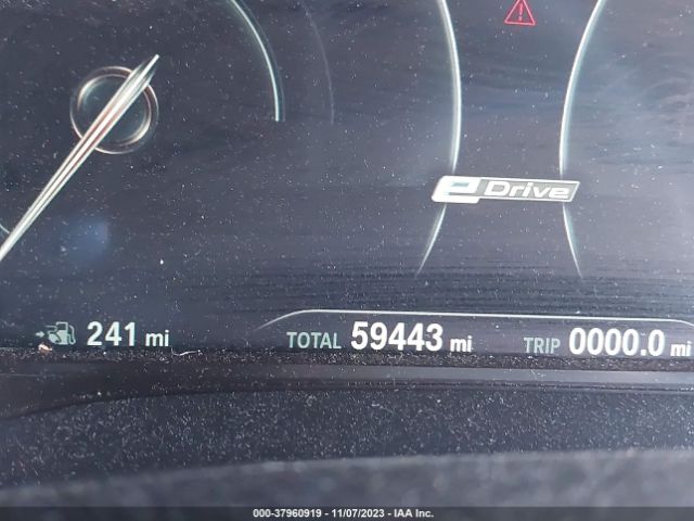 WBAJA9C56JB250875 BMW 530e Iperformance