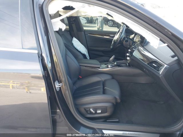 WBAJA9C56JB250875 BMW 530e Iperformance