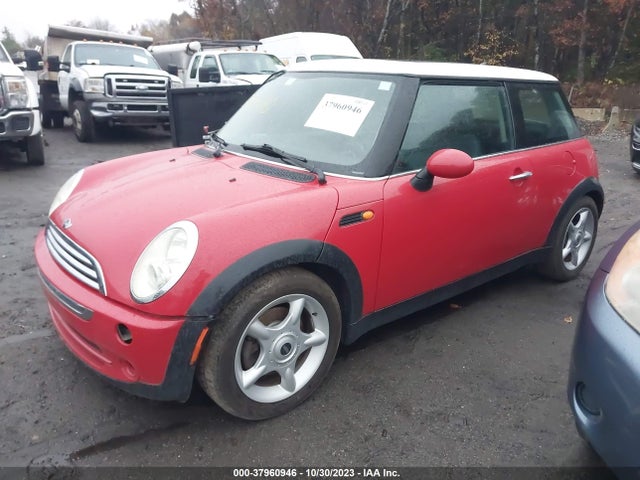 2006 MINI COOPER WMWRC33566TK67610 Photo 1