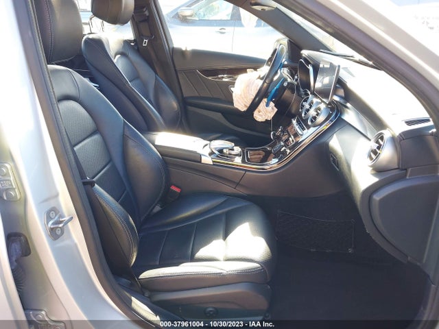 2017 MERCEDES-BENZ C 300 LUXURY/SPORT VIN: 55SWF4JB8HU184776