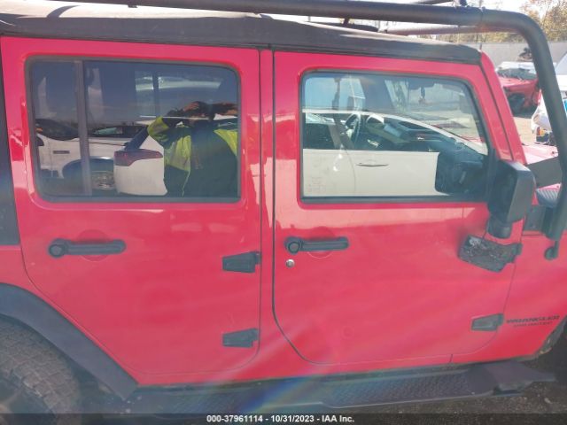 1C4BJWDG5GL270320 Jeep Wrangler Unlimited Sport