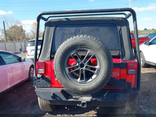 1C4BJWDG5GL270320 Jeep Wrangler Unlimited Sport