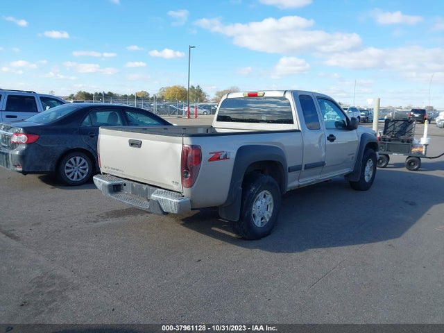 2005 CHEVROLET COLORADO LS VIN: 1GCDS198358194414