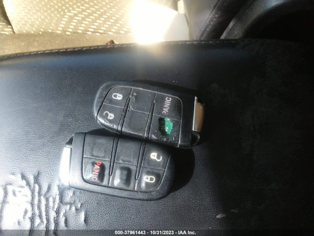 2015 DODGE JOURNEY SXT VIN: 3C4PDCBB4FT529448