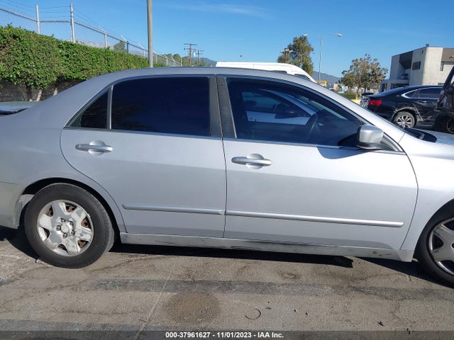 2005 HONDA ACCORD 2.4 LX VIN: 1HGCM56465A180547