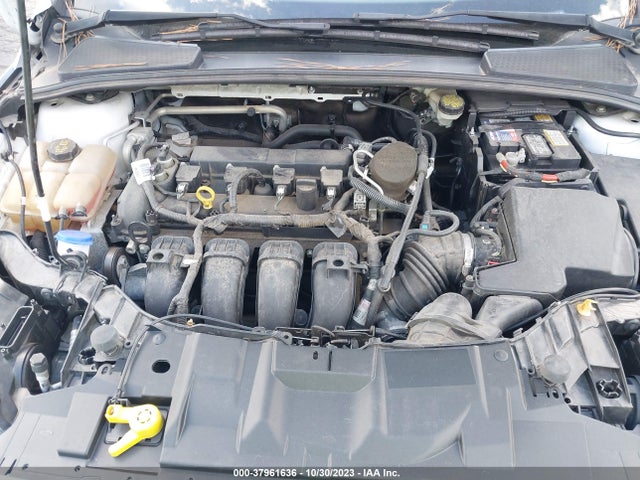 Ford FOCUS SE 2016 1FADP3K2XGL273846 Image 10