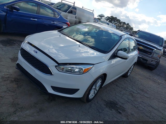 Ford FOCUS SE 2016 1FADP3K2XGL273846 Image 2