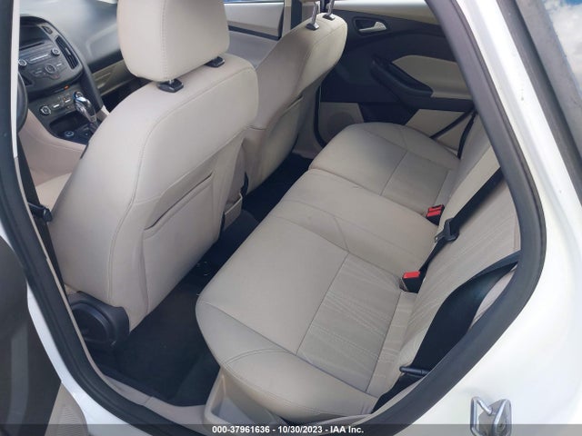 Ford FOCUS SE 2016 1FADP3K2XGL273846 Image 8