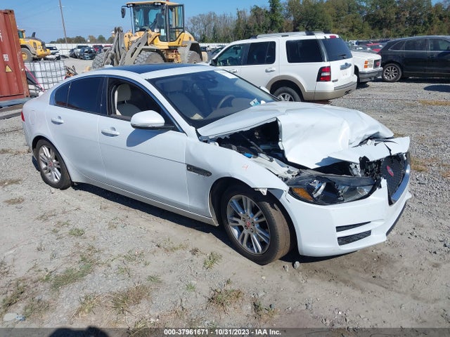 2017 JAGUAR XE SAJAD4BG0HA975146 Photo 0