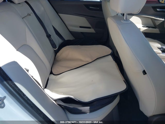 2017 JAGUAR XE SAJAD4BG0HA975146 Photo 7