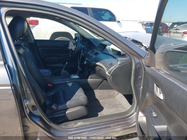2011 HONDA ACCORD 2.4 LX VIN: 1HGCP2F30BA093882
