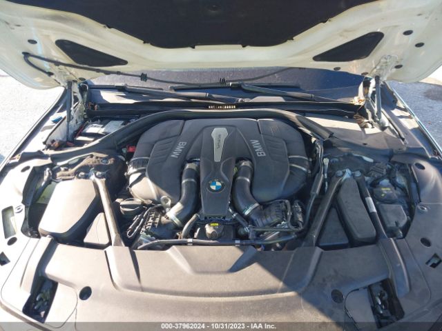 WBA7F0C34HGM22159 BMW 7 Series 750i