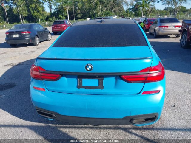 WBA7F0C34HGM22159 BMW 7 Series 750i