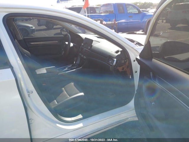 Honda ACCORD EX 2018 1HGCV1F45JA028372 Image 5